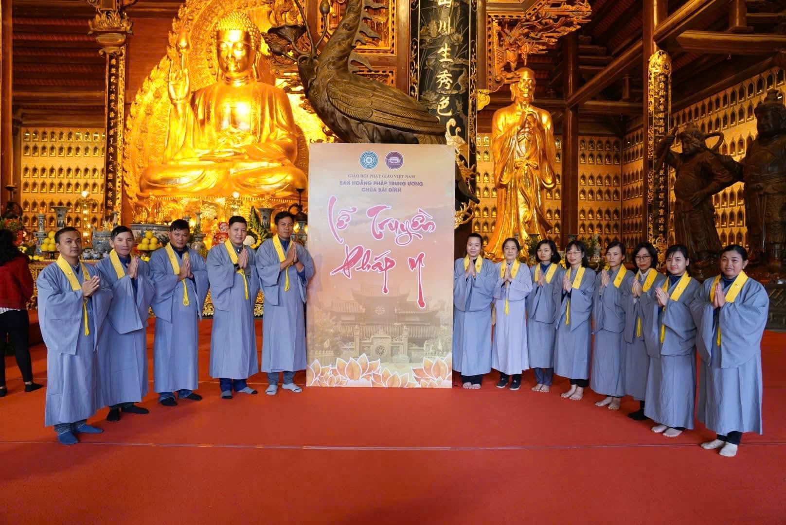 NGHI LỄ THIÊNG LIÊNG TRONG LỄ QUY Y TAM BẢO TẠI CHÙA BÁI ĐÍNH